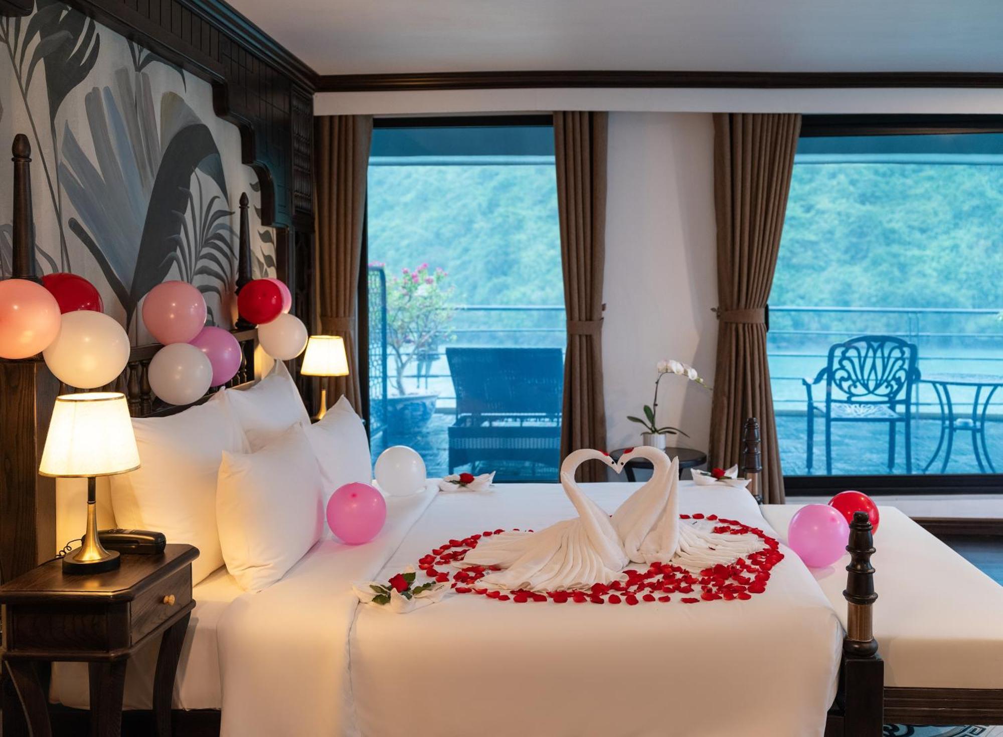Hotel Era Premium Cruises Halong à Hạ Long Extérieur photo