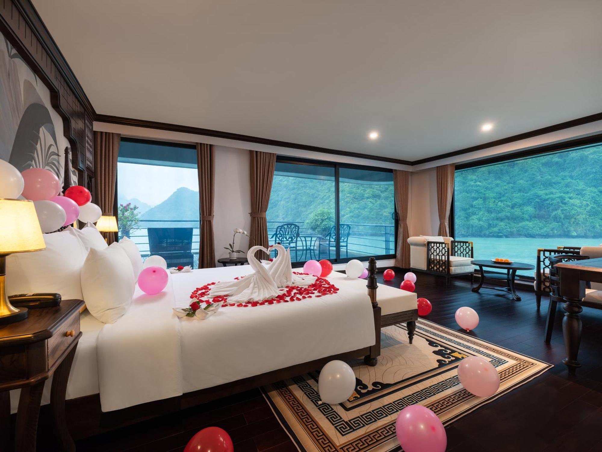 Hotel Era Premium Cruises Halong à Hạ Long Extérieur photo
