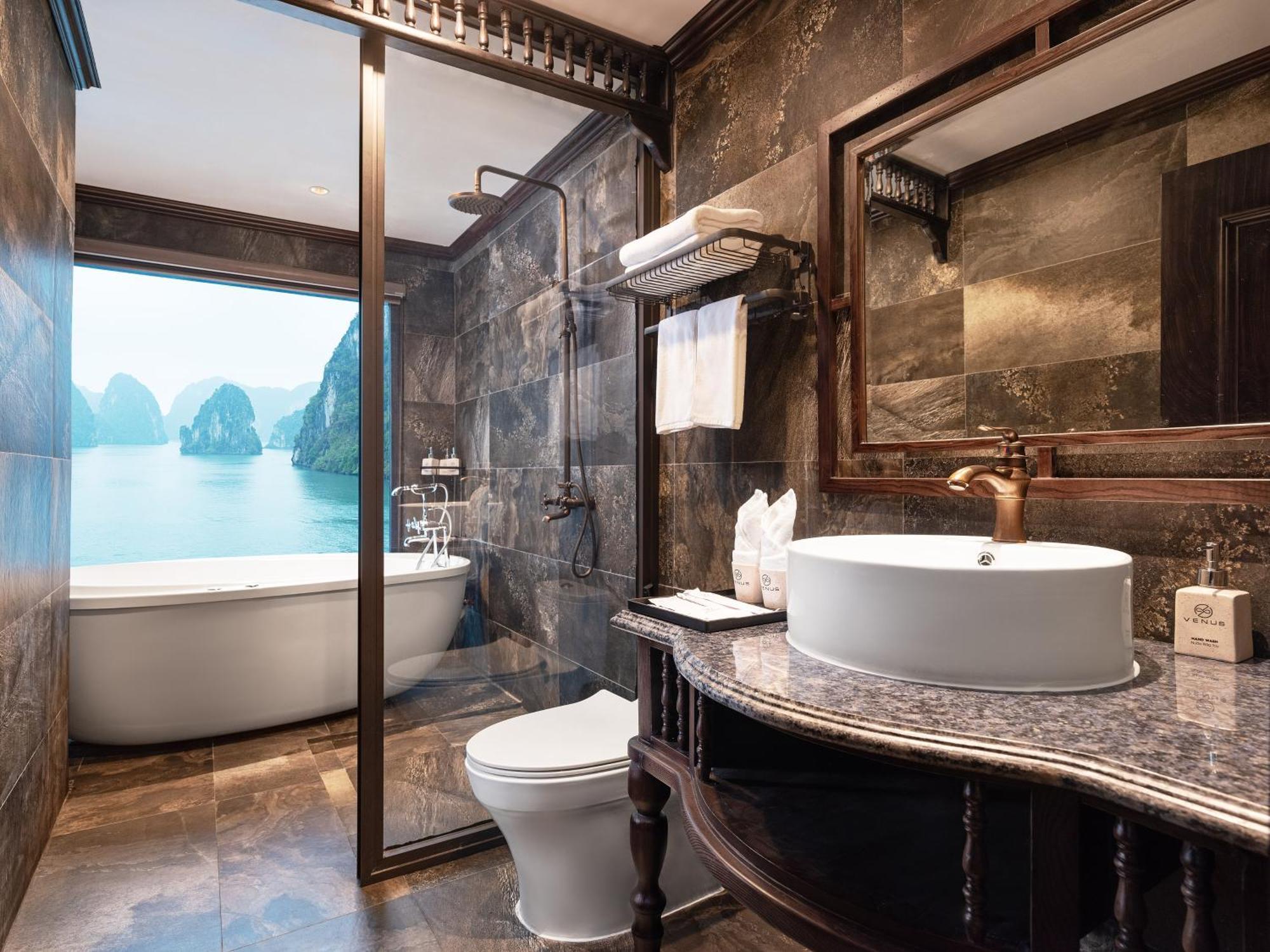 Hotel Era Premium Cruises Halong à Hạ Long Extérieur photo