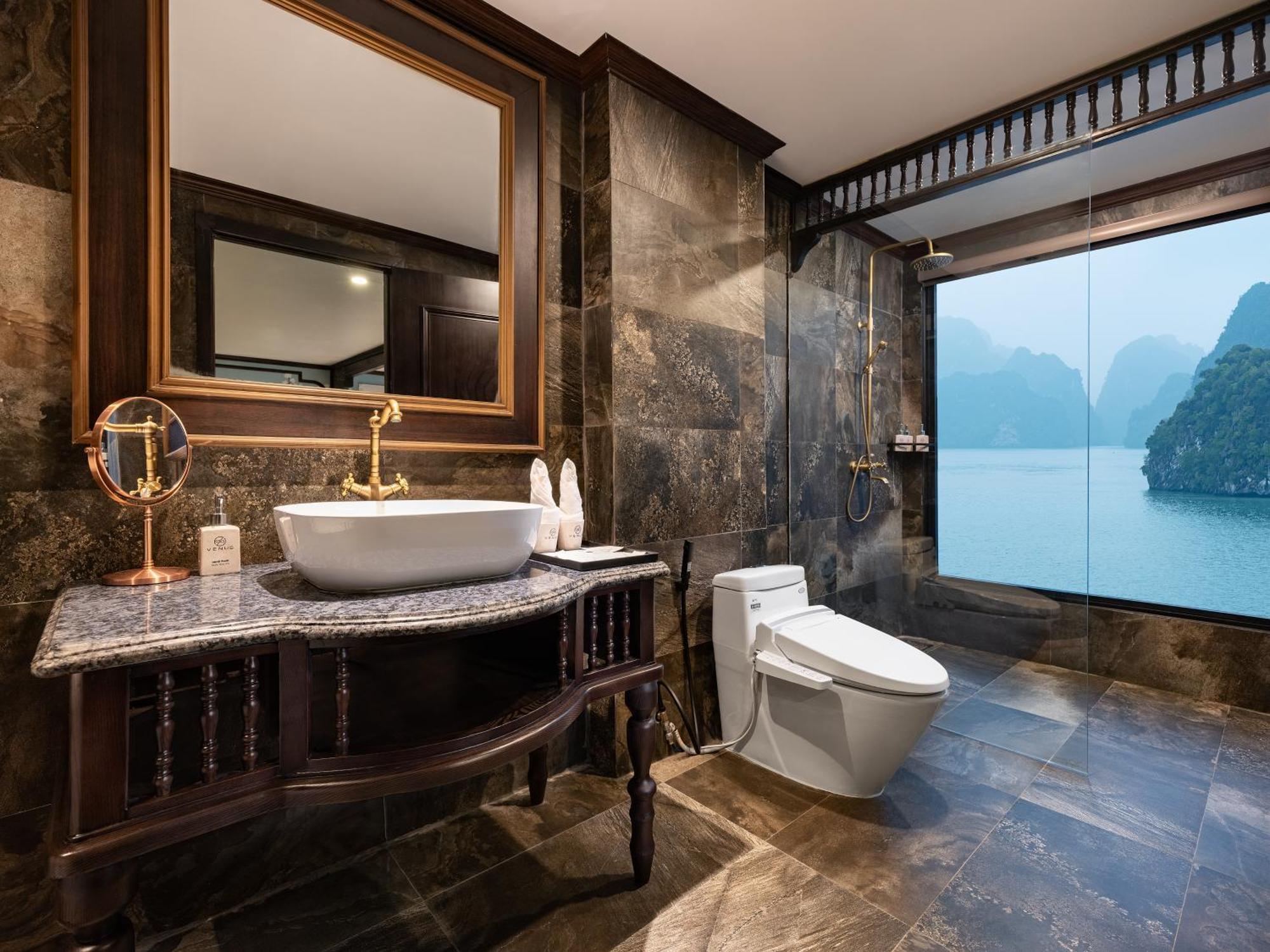 Hotel Era Premium Cruises Halong à Hạ Long Extérieur photo