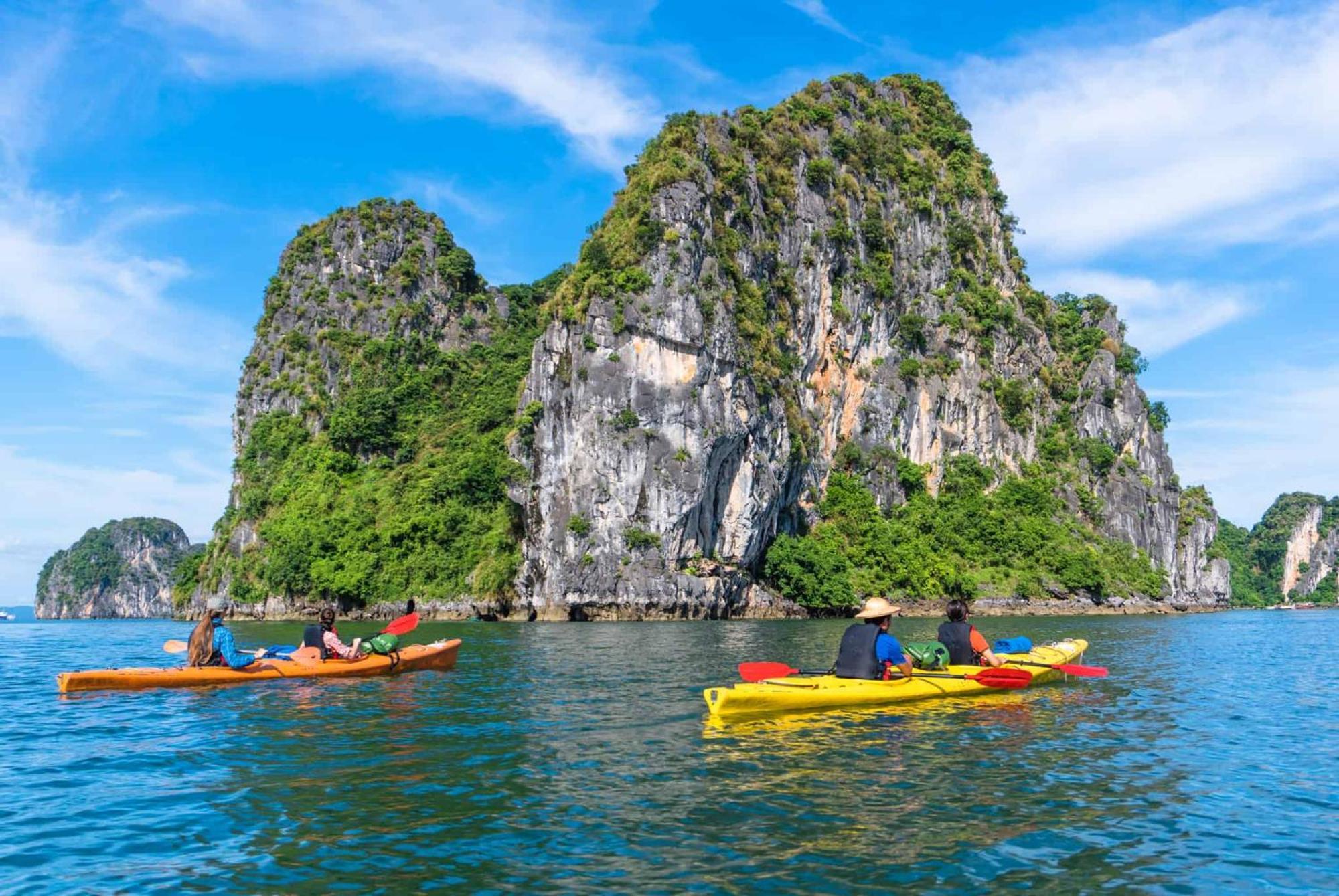 Hotel Era Premium Cruises Halong à Hạ Long Extérieur photo